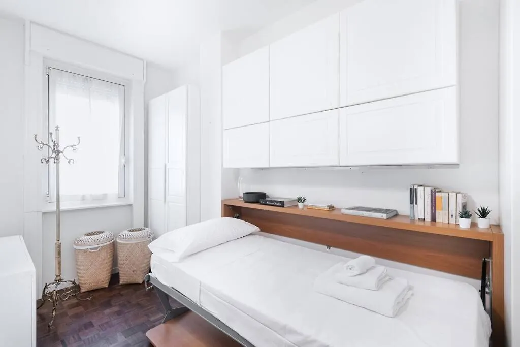 Easylife - Elegance A Few Steps From Citylife Next To M2 Pagano Milán 0*,  Itálie