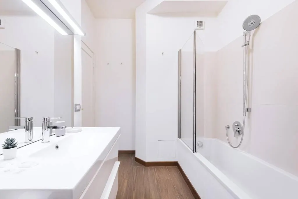 Easylife - Elegance A Few Steps From Citylife Next To M2 Pagano Milan Apartment