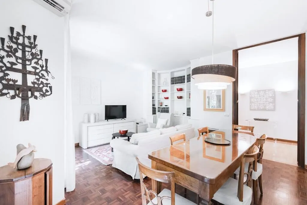 Easylife - Elegance A Few Steps From Citylife Next To M2 Pagano Milan 0*,