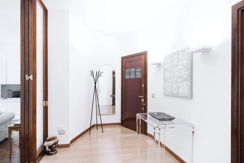 Easylife - Elegance A Few Steps From Citylife Next To M2 Pagano Milan 0*,